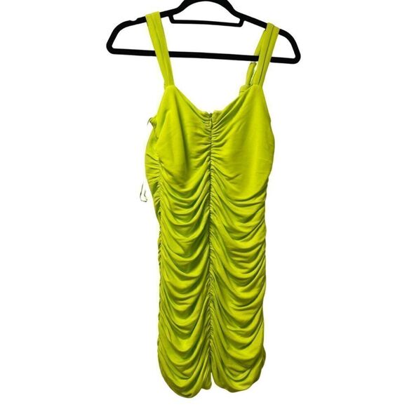 ZaraāLimeāGreenĀ ShortāDressāwithāRuchingāSizeāLarge - Picture 3 of 5